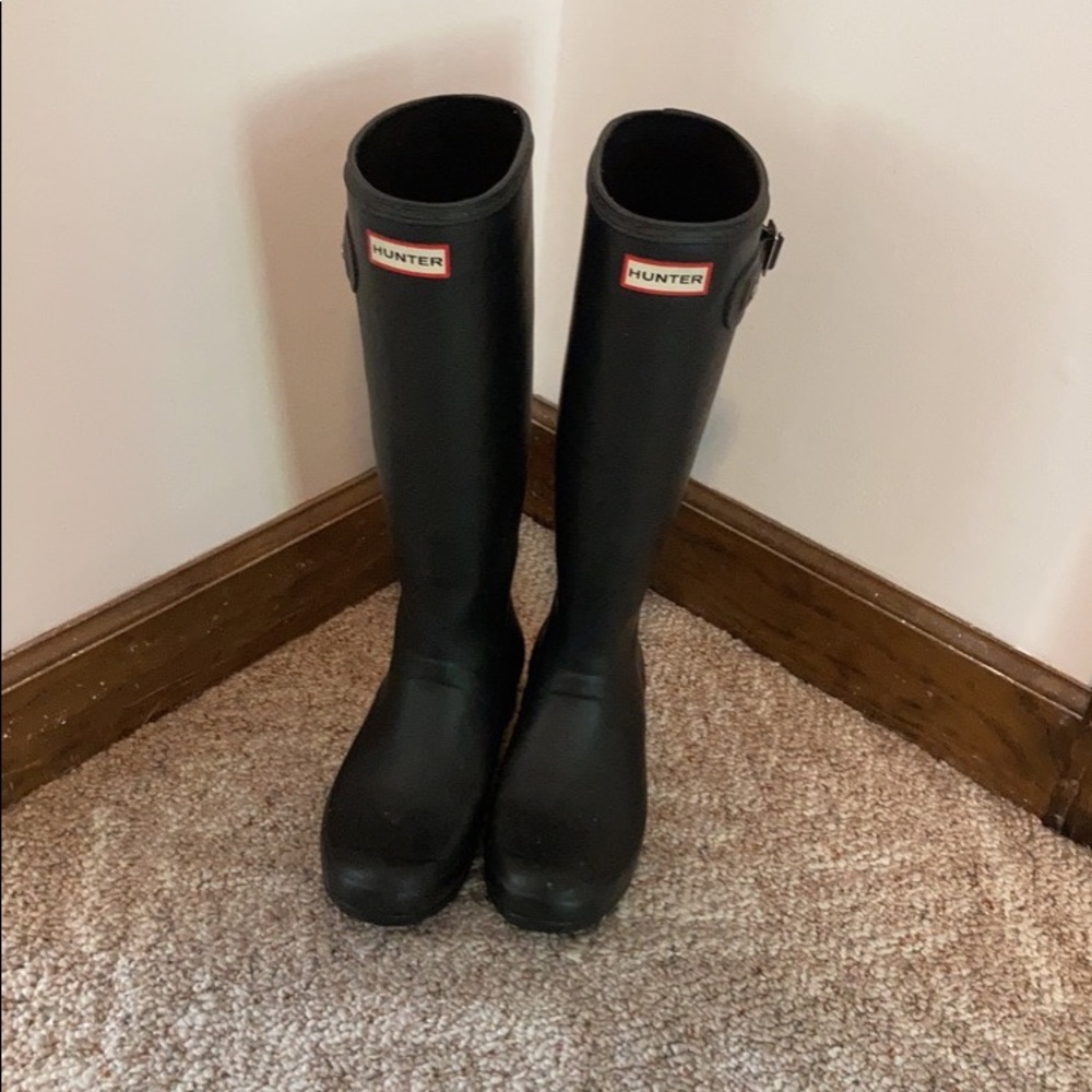 Size 8 womens hunter boots